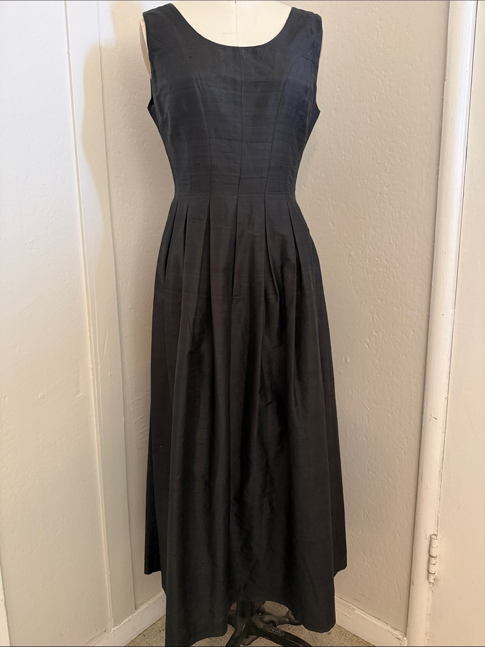 Makola silk 50s style fit and flare dress